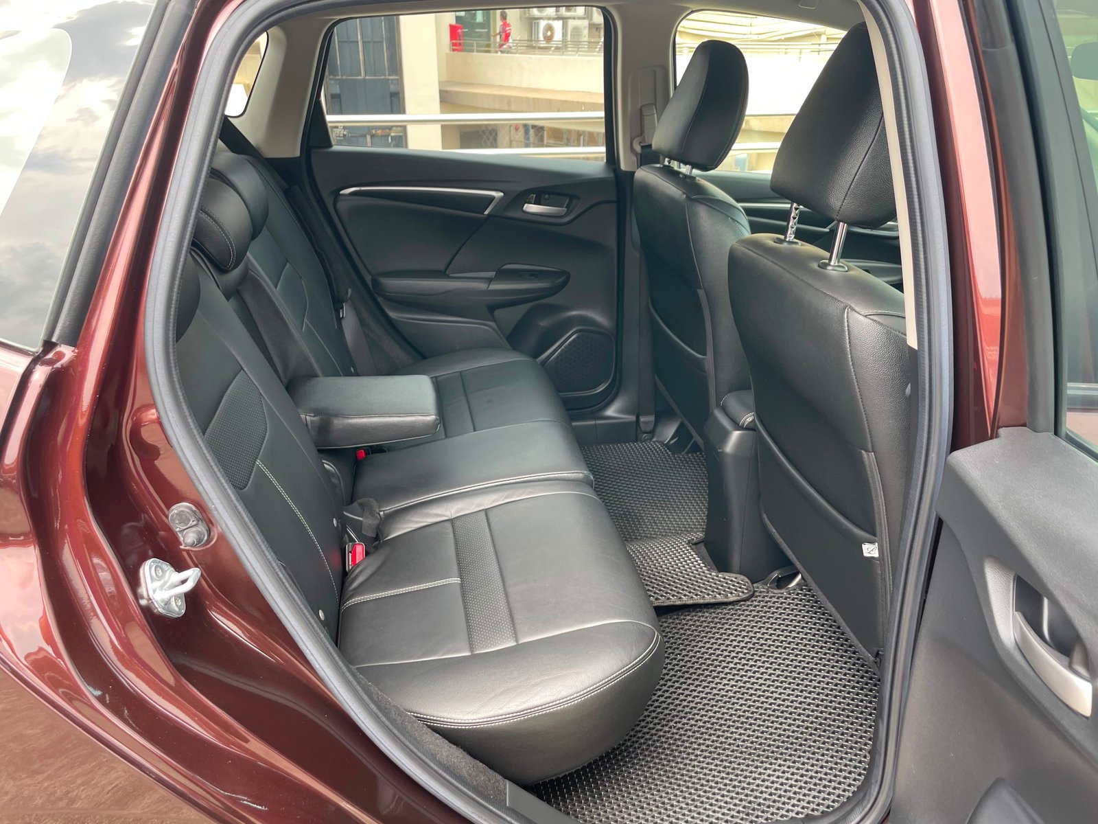 Honda Jazz 1.5 photo 8